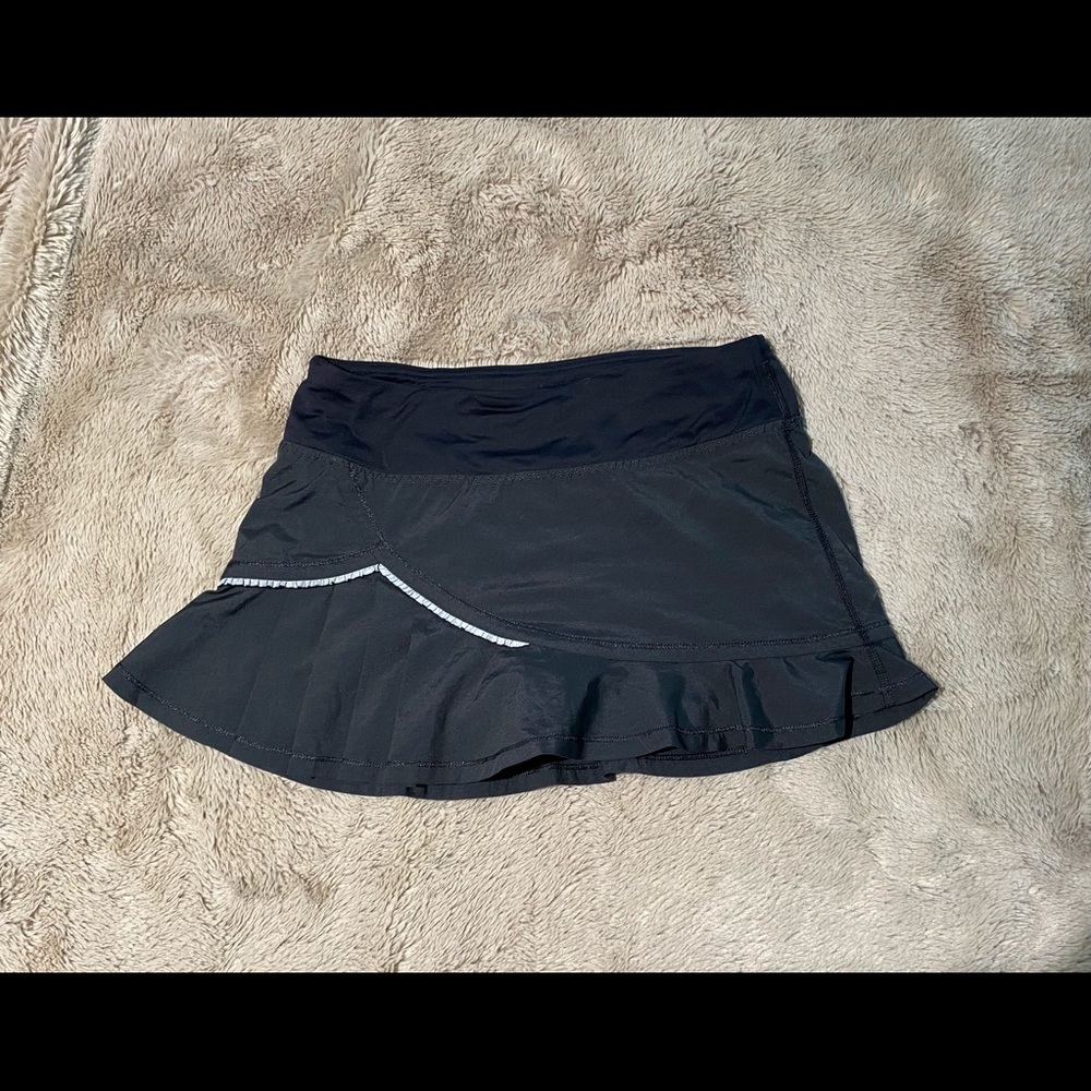 Lululemon skort size 4